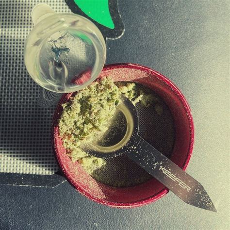 Weed Grinder With Kief Collector